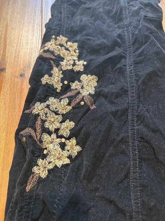 Vintage Black Corduroy cargo pants with floral embroidery, waist 30” - Picture 5 of 8